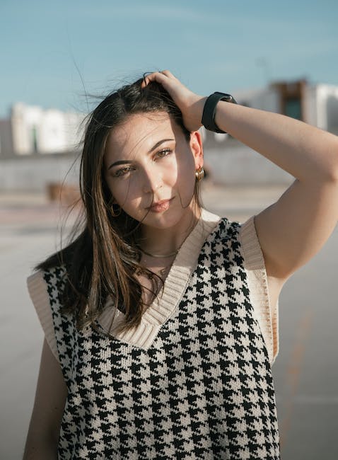 Bolso malla metálica Bimba y Lola: ¡Elegancia con estilo!