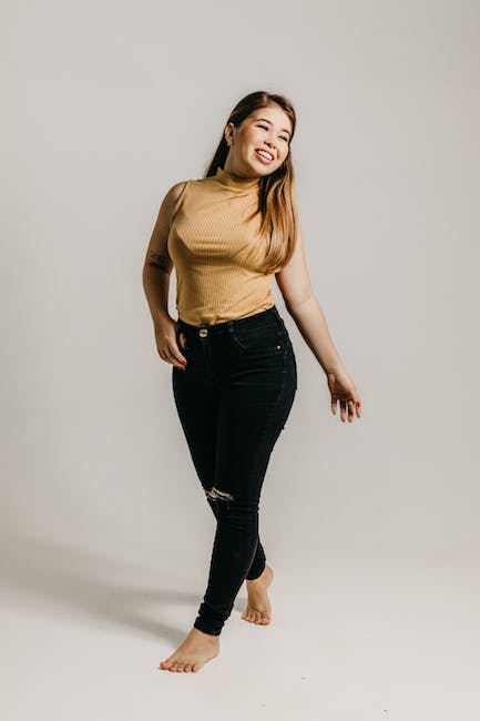 Paula Echevarria y su estilo con botas cowboy