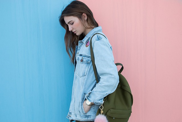 Pantalones de mujer con cintura elástica en Amazon